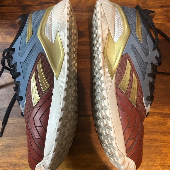 Reebok DC Comics Nano X2 ‘Wonder Woman’ training shoe. - Picture 2 of 4